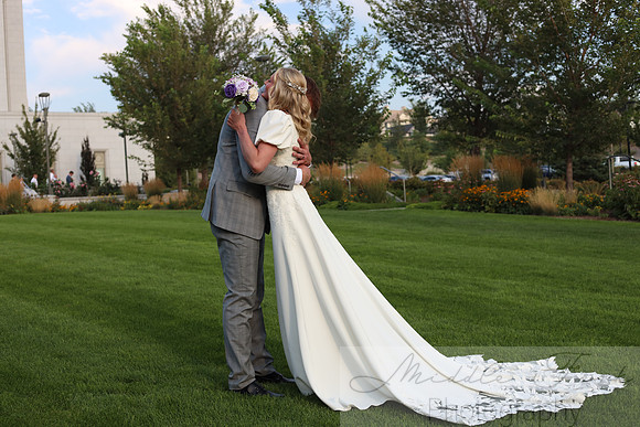 724A1024