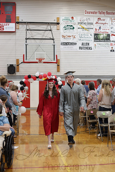 724A1057